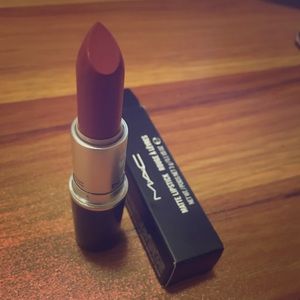 Mac Cosmetics Whirl Lipstick